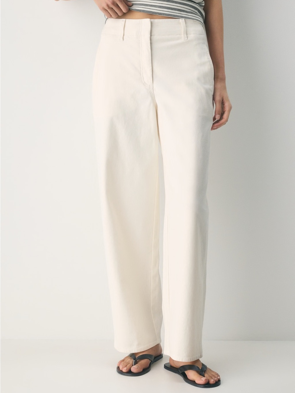 Aritzia Wilfred Free Ascendant Pant in Off White